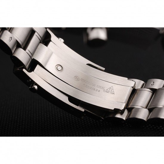 Omega Speedmaster Professional Apollo 13 Silver Snoopy Award White Dial Stainless Steel Case And Bracelet