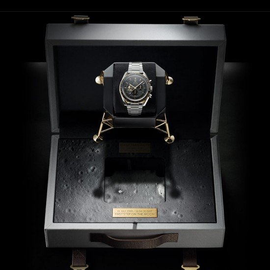 Swiss Omega Speedmaster Moonwatch Anniversary Limited Series 42mm Mens Watch O31020425001001