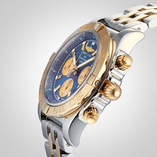 Swiss Breitling Chronomat 44 CB0110121C1C1