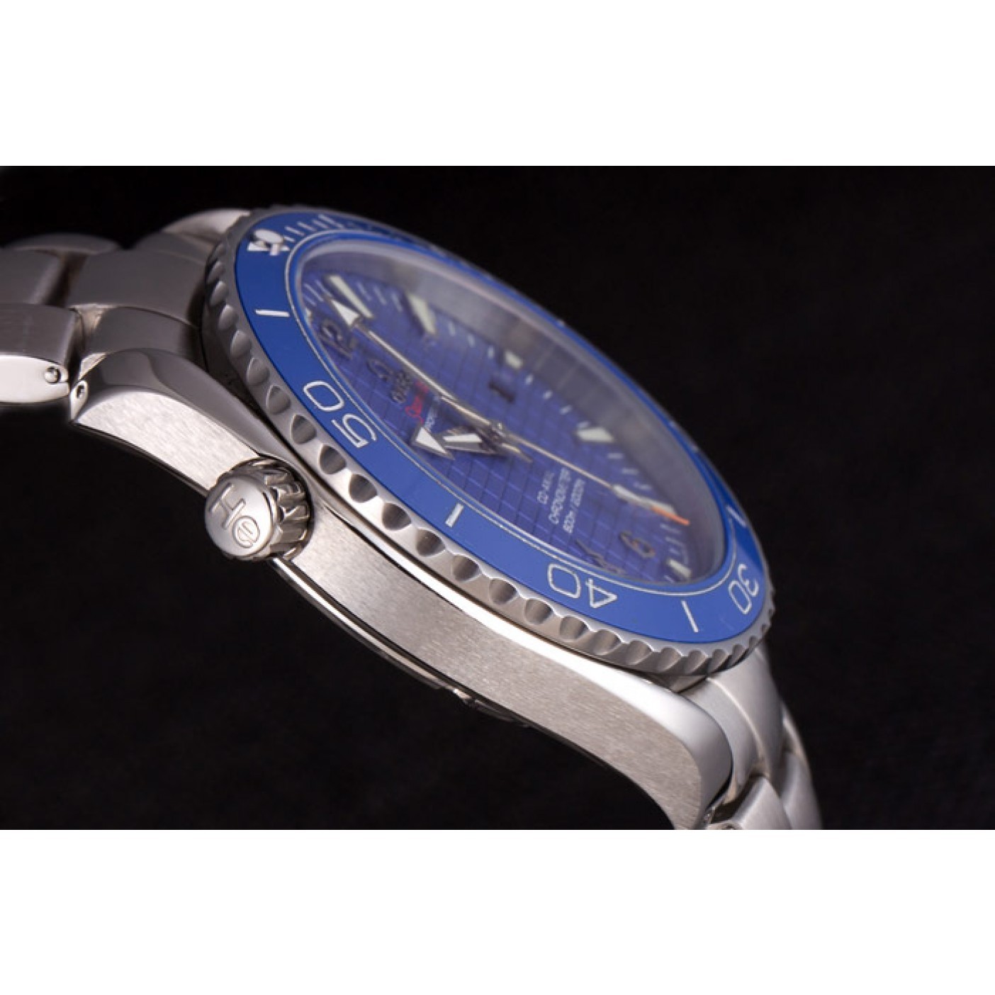 Swiss Omega James Bond Skyfall Blue Dial and Blue Bezel som75 621408