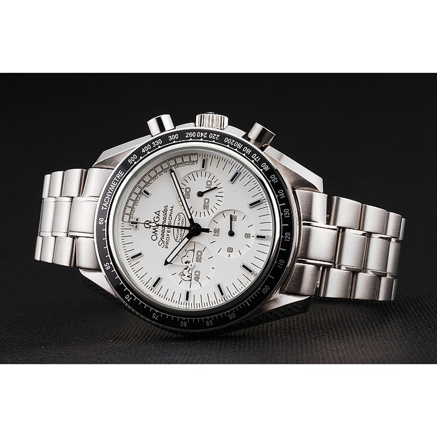 Omega Speedmaster Professional Apollo 13 Silver Snoopy Award White Dial Stainless Steel Case And Bracelet