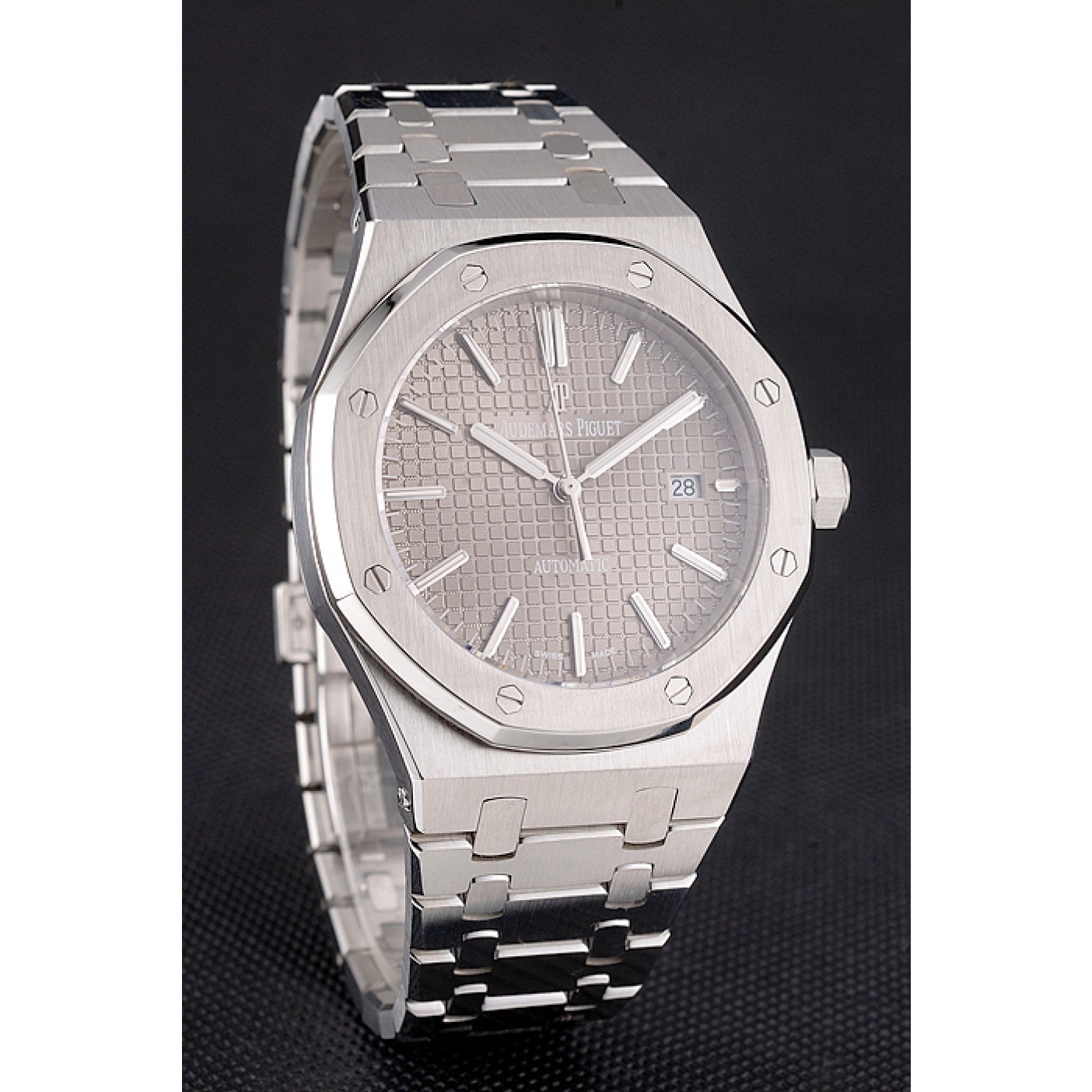 Swiss Audemars Piguet Royal Oak Silver Dial Stainless Steel Case And Bracelet