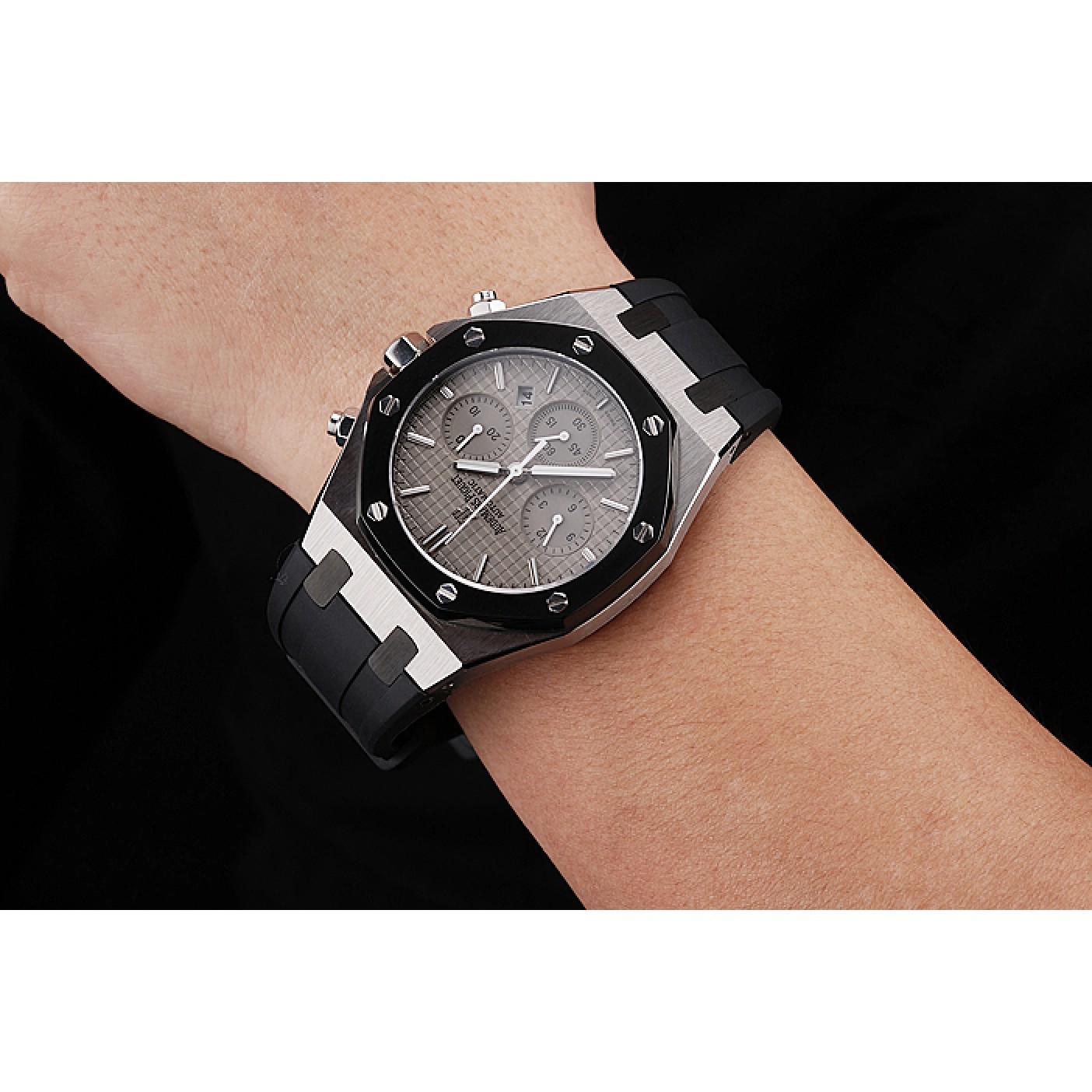 Swiss Audemars Piguet Royal Oak Chronograph Grey Dial Stainless Steel Case Black Rubber Strap 622866