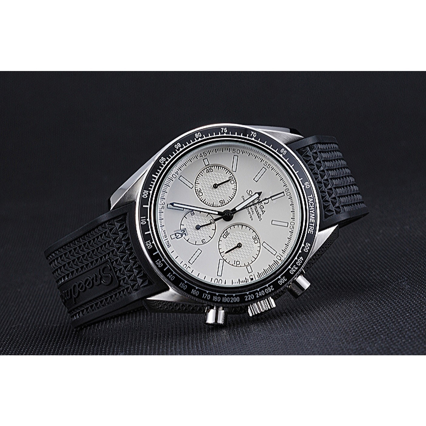 Omega Speedmaster Black Rubber Strap White Dial 622040