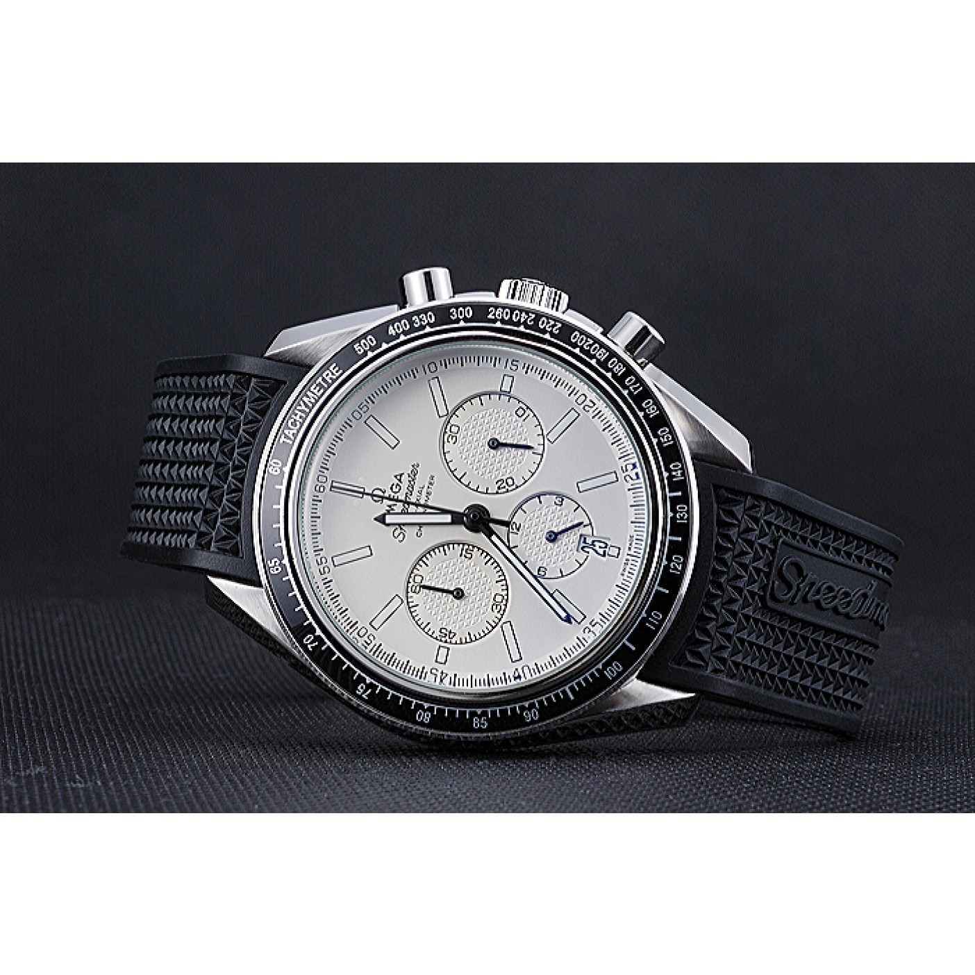 Omega Speedmaster Black Rubber Strap White Dial 622040