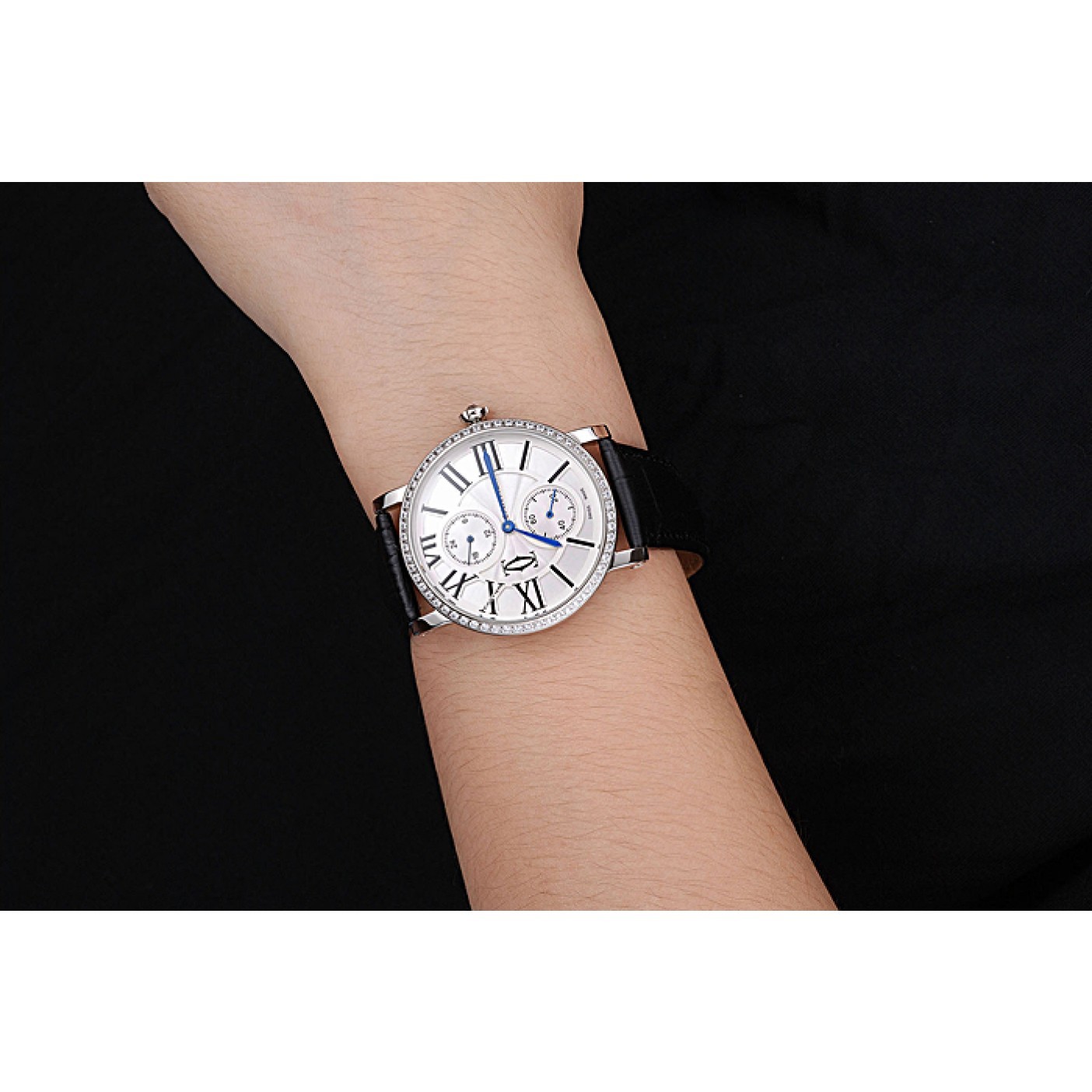 Cartier Ronde Second Time Zone White Dial Stainless Steel Case With Diamonds Black Leather Strap 622804