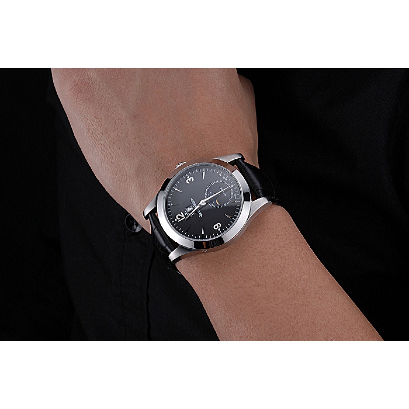 Jaeger LeCoultre Master Black Dial Black Leather Band Stainless Steel Bezel 622079