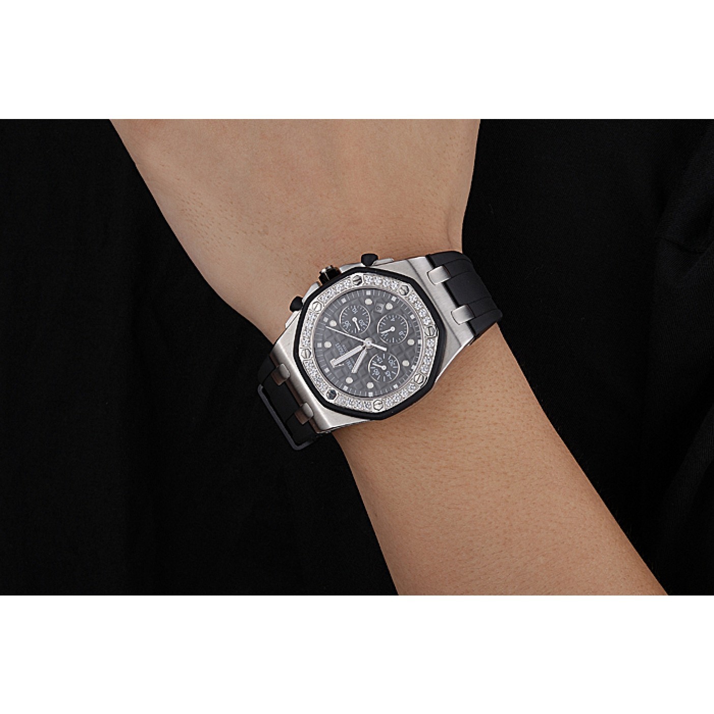 Swiss Audemars Piguet Royal Oak Chronometer Black Dial Diamond Bezel Stainless Steel Case Black Rubber Strap 622867