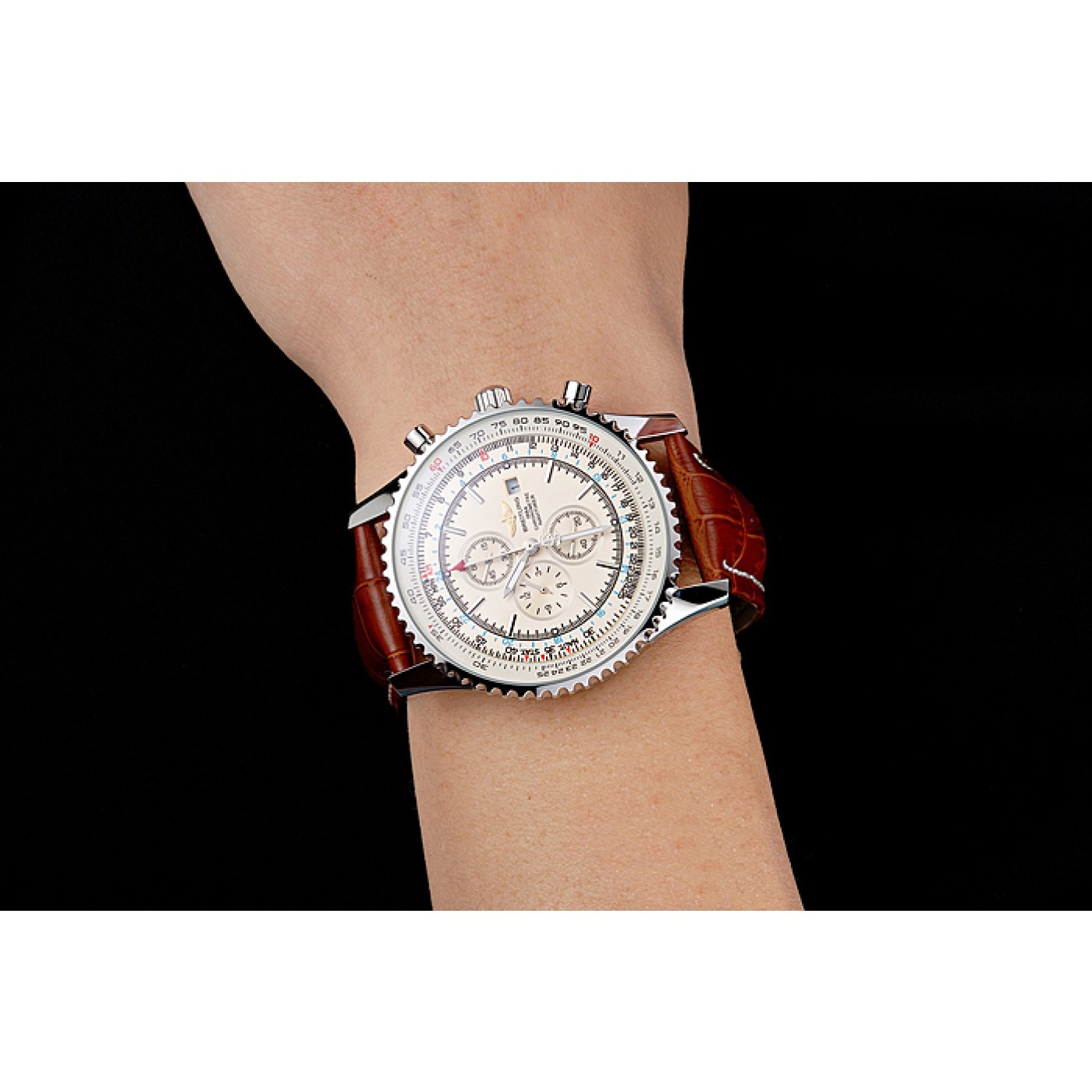 Breitling Navitimer World White Dial Brown Leather Bracelet 622514