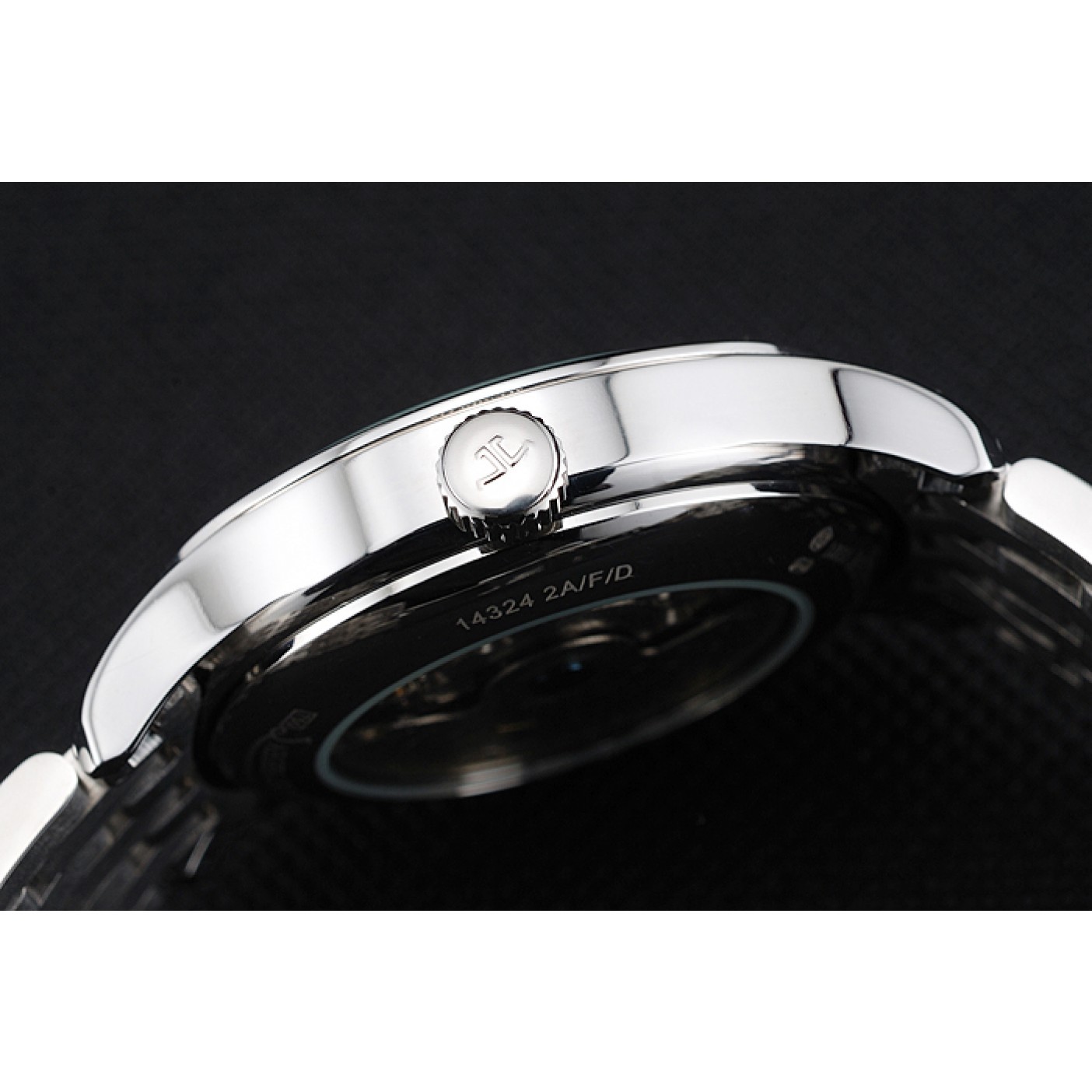 Jaeger LeCoultre Master Black Dial Stainless Steel Bezel Stainless Steel Band 622093