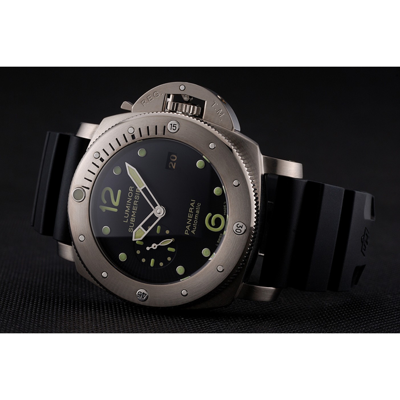 Swiss Panerai Luminor Submersible Black Dial Stainless Steel Case Black Rubber Strap