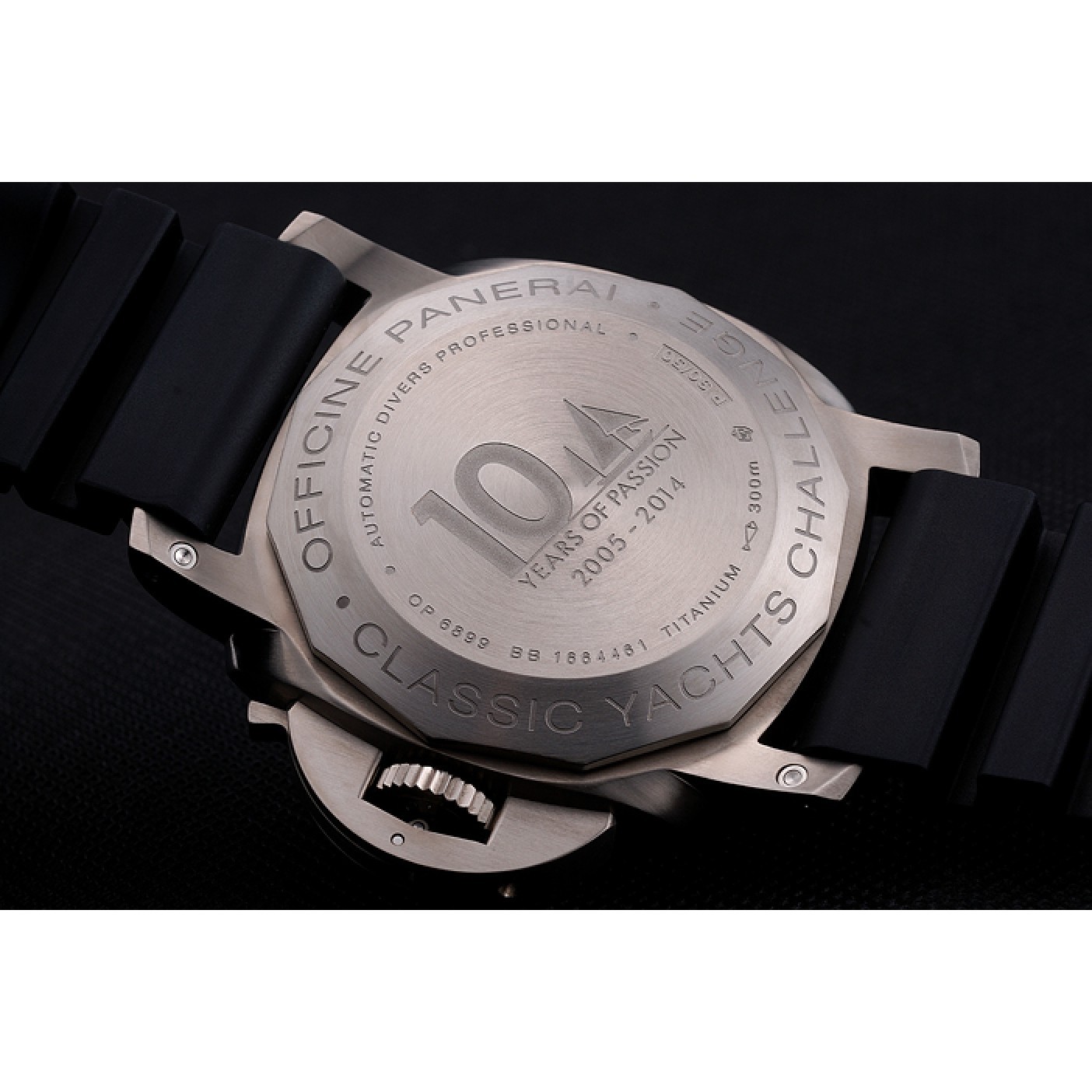 Swiss Panerai Luminor Submersible Black Dial Stainless Steel Case Black Rubber Strap