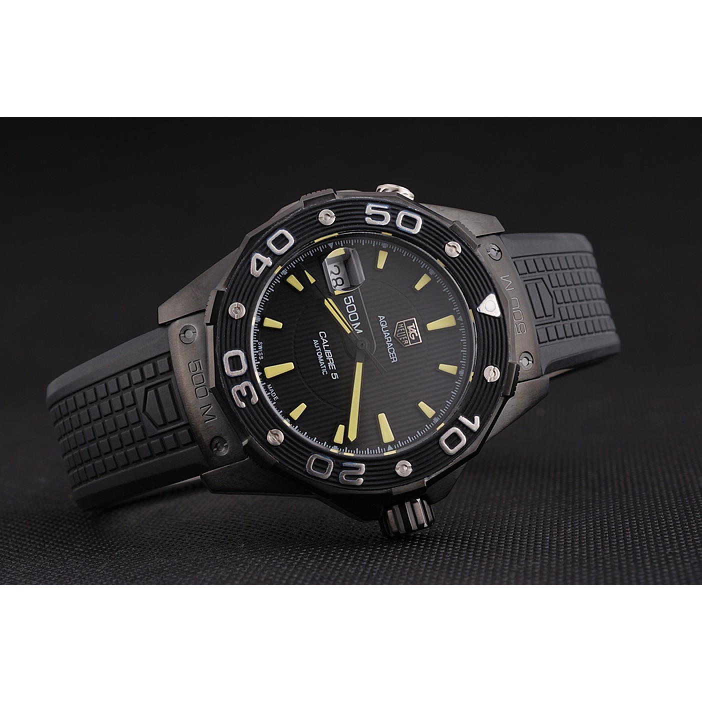 Swiss Tag Heuer Aquaracer Calibre 5 Black Dial Black Bezel Black Case Black Rubber Strap