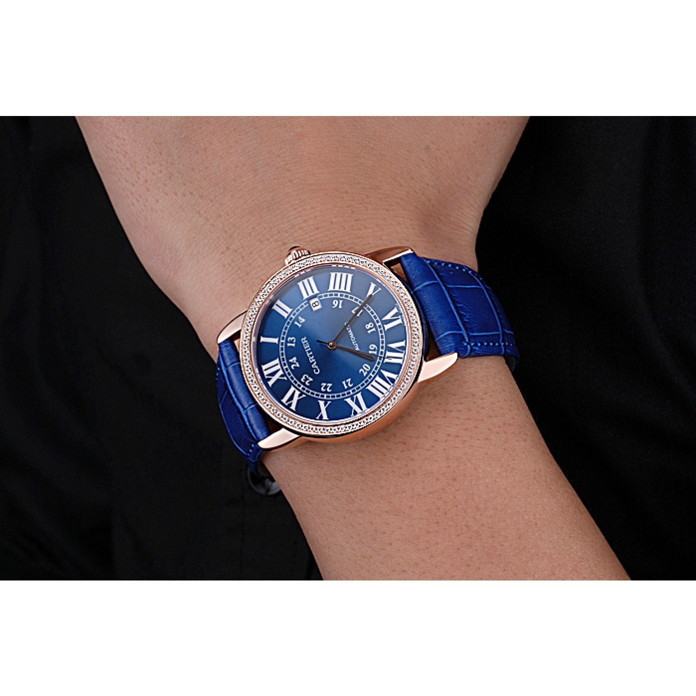 Rep Swiss Cartier Ronde Solo Gold Diamond Case Blue Dial Roman Numerals 622208