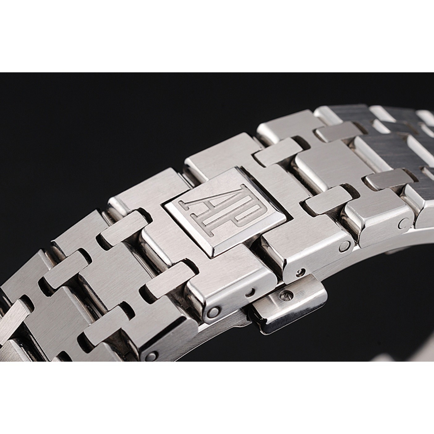 Swiss Audemars Piguet Royal Oak Chronograph Grey Dial Stainless Steel Case And Bracelet 622869