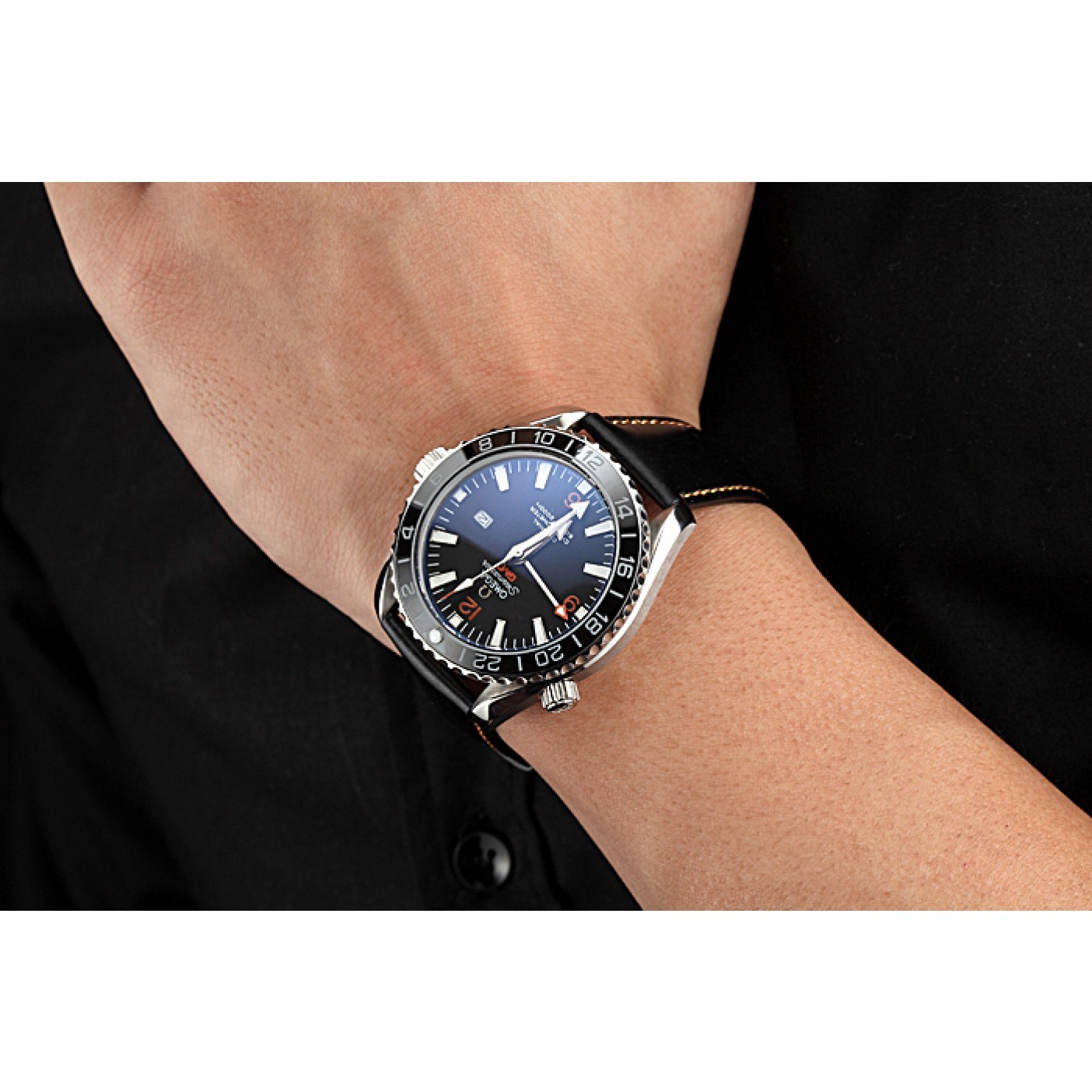 Omega Seamaster Planet Ocean GMT Black Dial Black Leather Band 622393