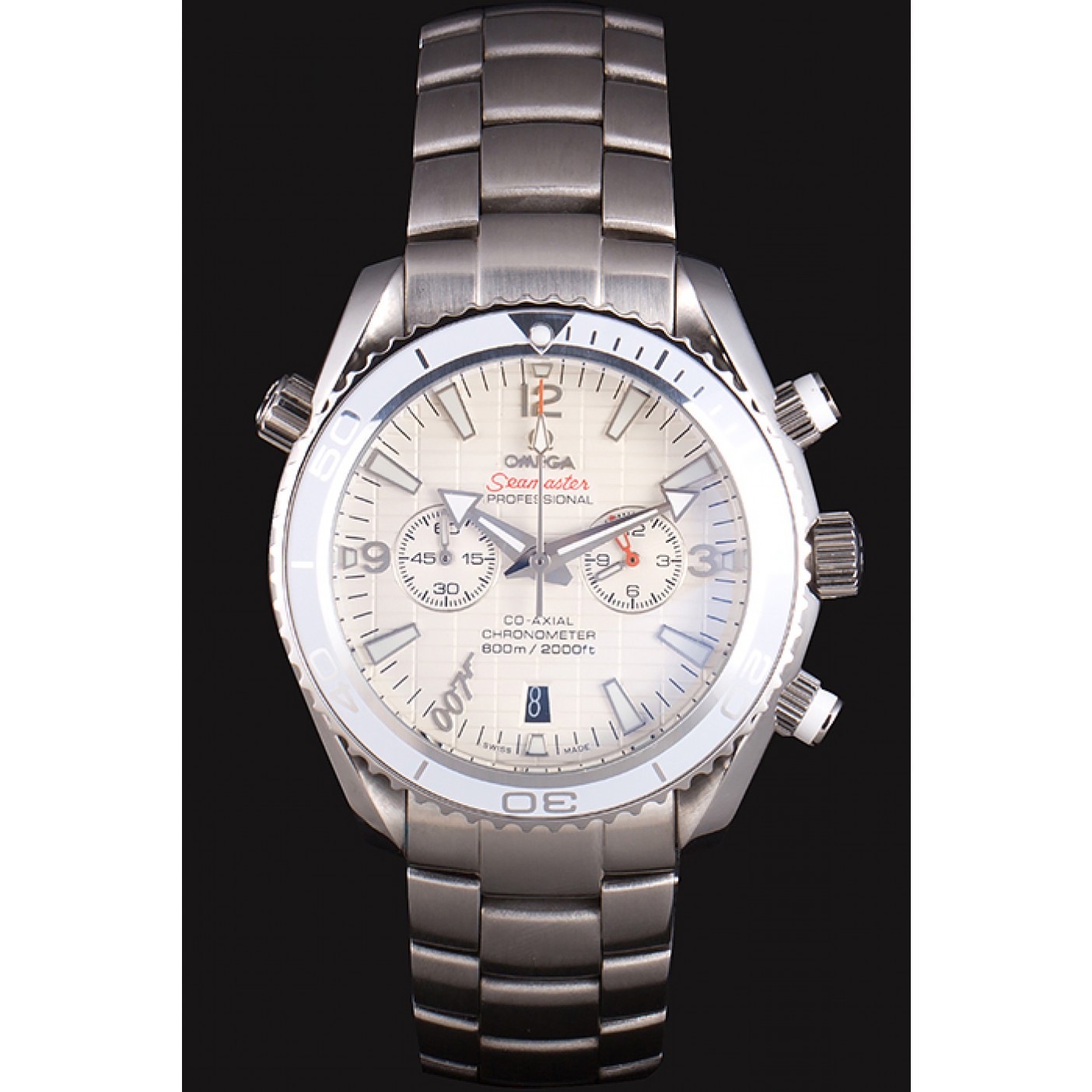 Omega James Bond Skyfall Chronometer Watch with White Dial and White Bezel om228 621380