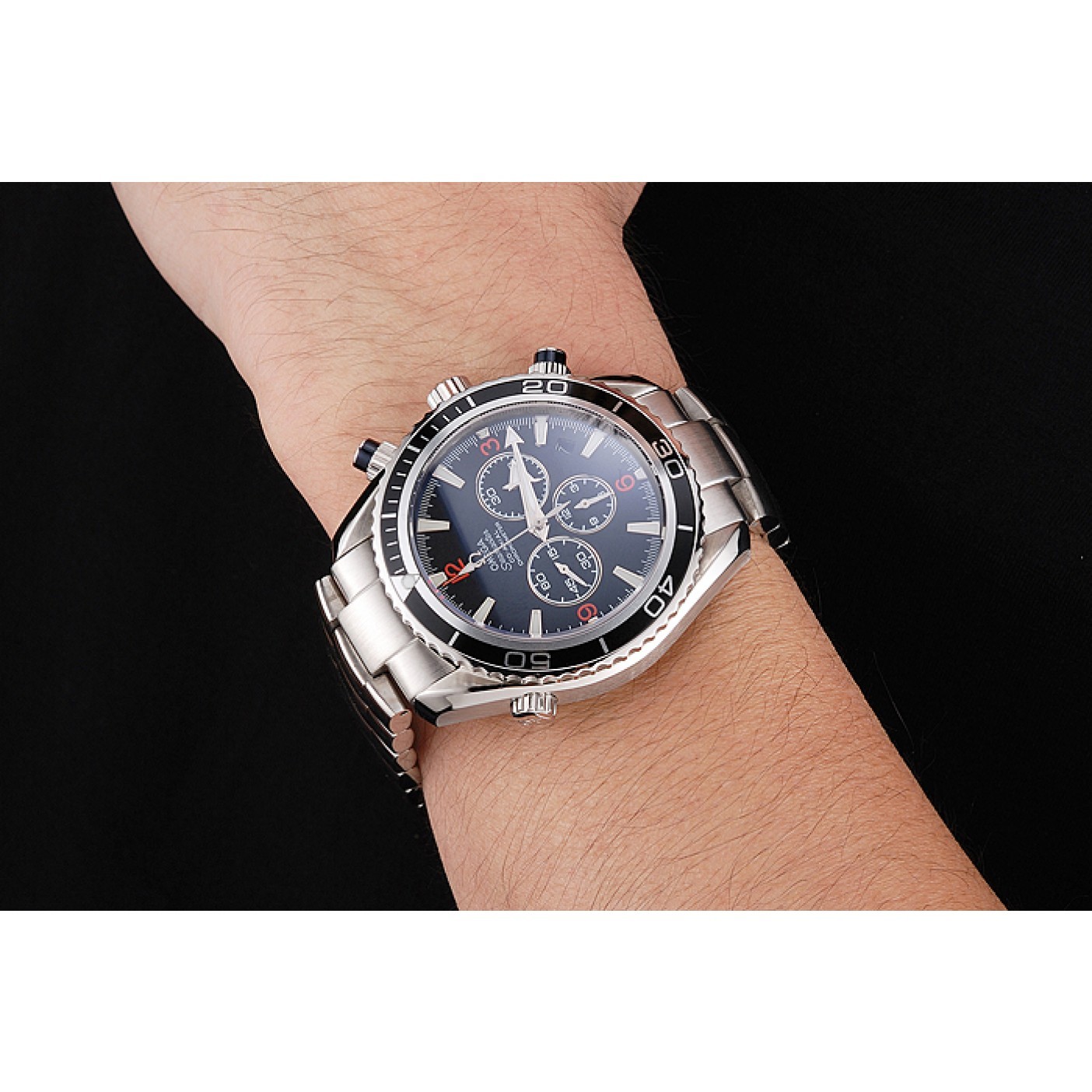 Swiss Omega Seamaster Chronograph Black Dial Black Bezel Stainless Steel Case And Bracelet