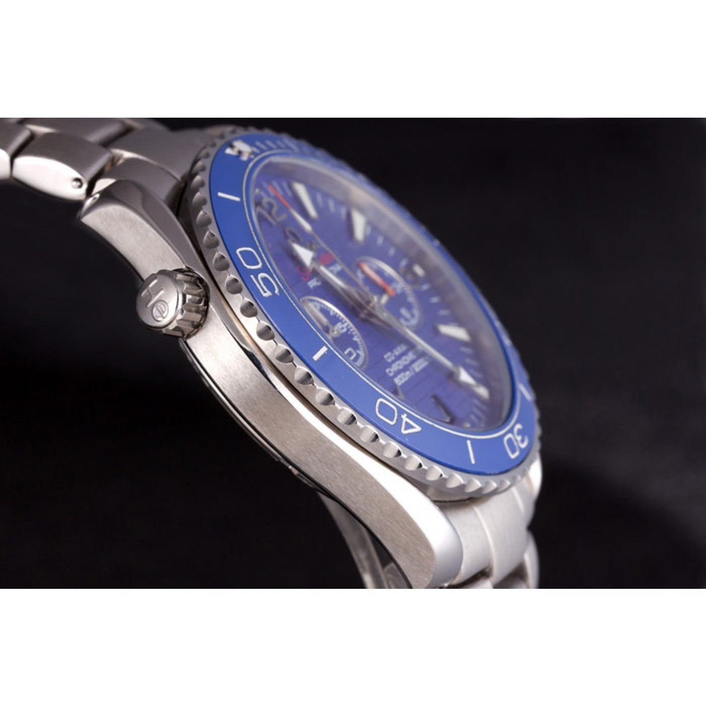 Omega James Bond Skyfall Chronometer Watch with Blue Dial and Blue Bezel om226 621378