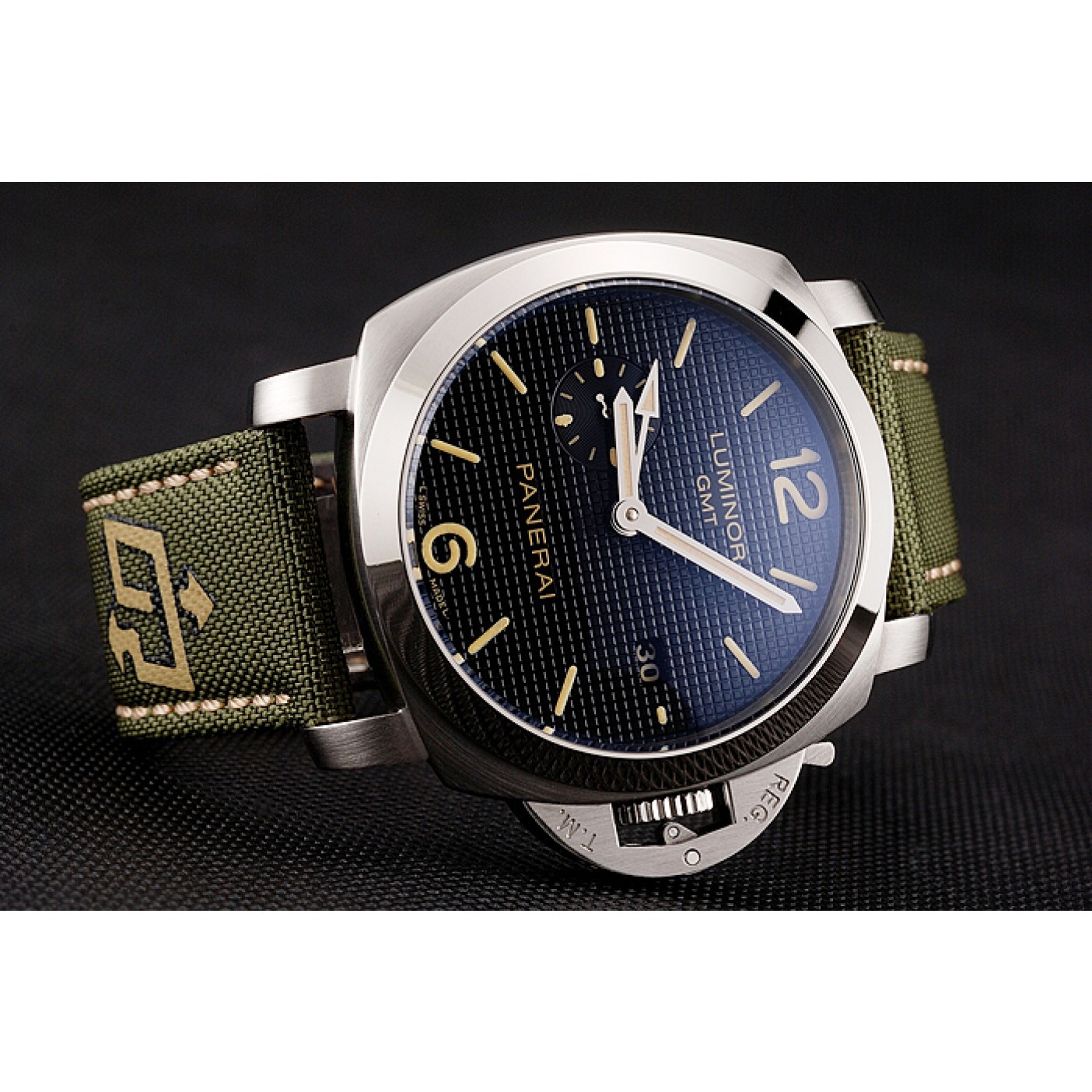 Panerai Luminor 1950 3-Days GMT Silver Case Black Dial Green Bracelet 1454016